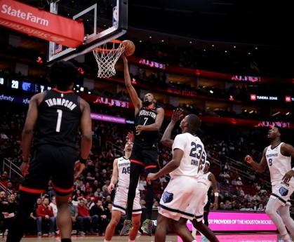 乐鱼-米切尔45+4+4无缘今日最佳球员！因为东契奇狂砍46+7+11创3项纪录